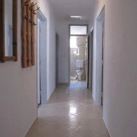 Anna Ii Apartment *